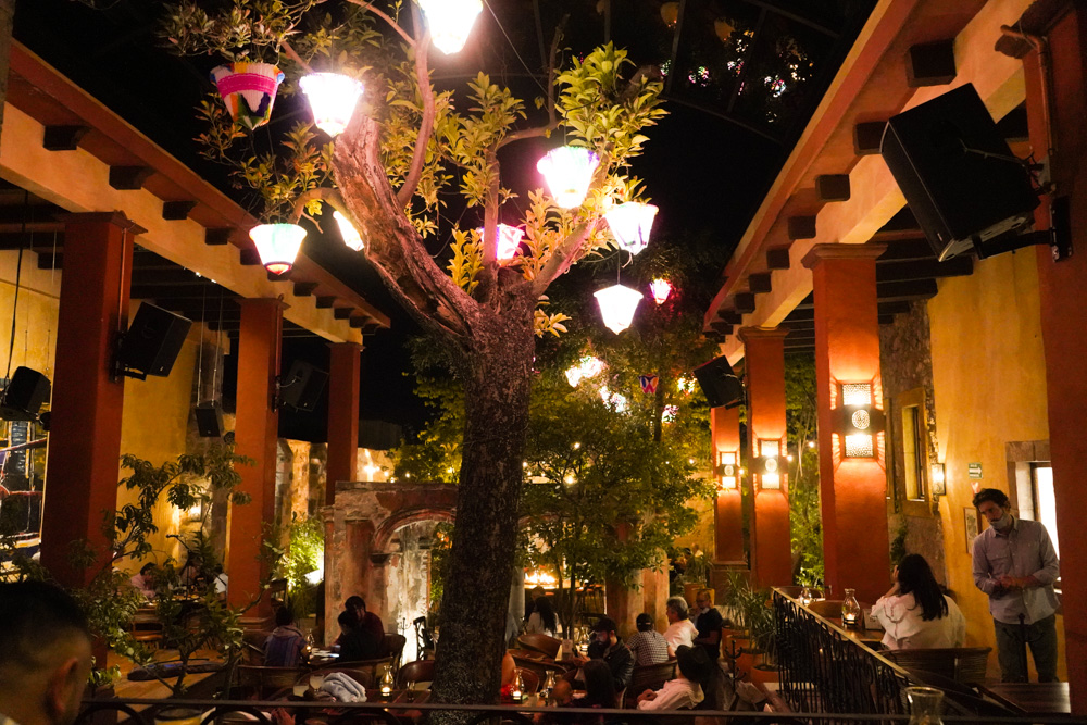 Bienvenidos - MAMA MIA Restaurante en San Miguel de Allende